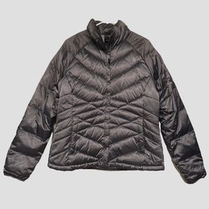 Woman ‘The North Face’ Puffer Jacket